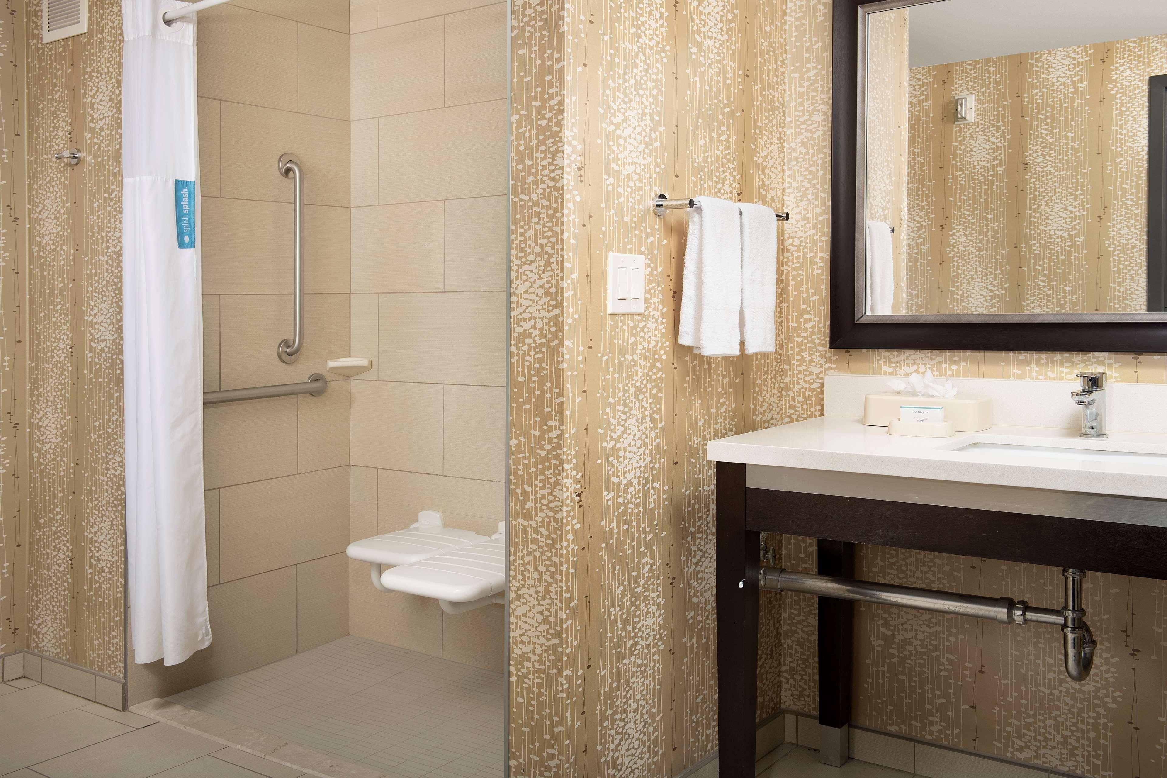 Hampton Inn & Suites Alpharetta-Windward Екстер'єр фото