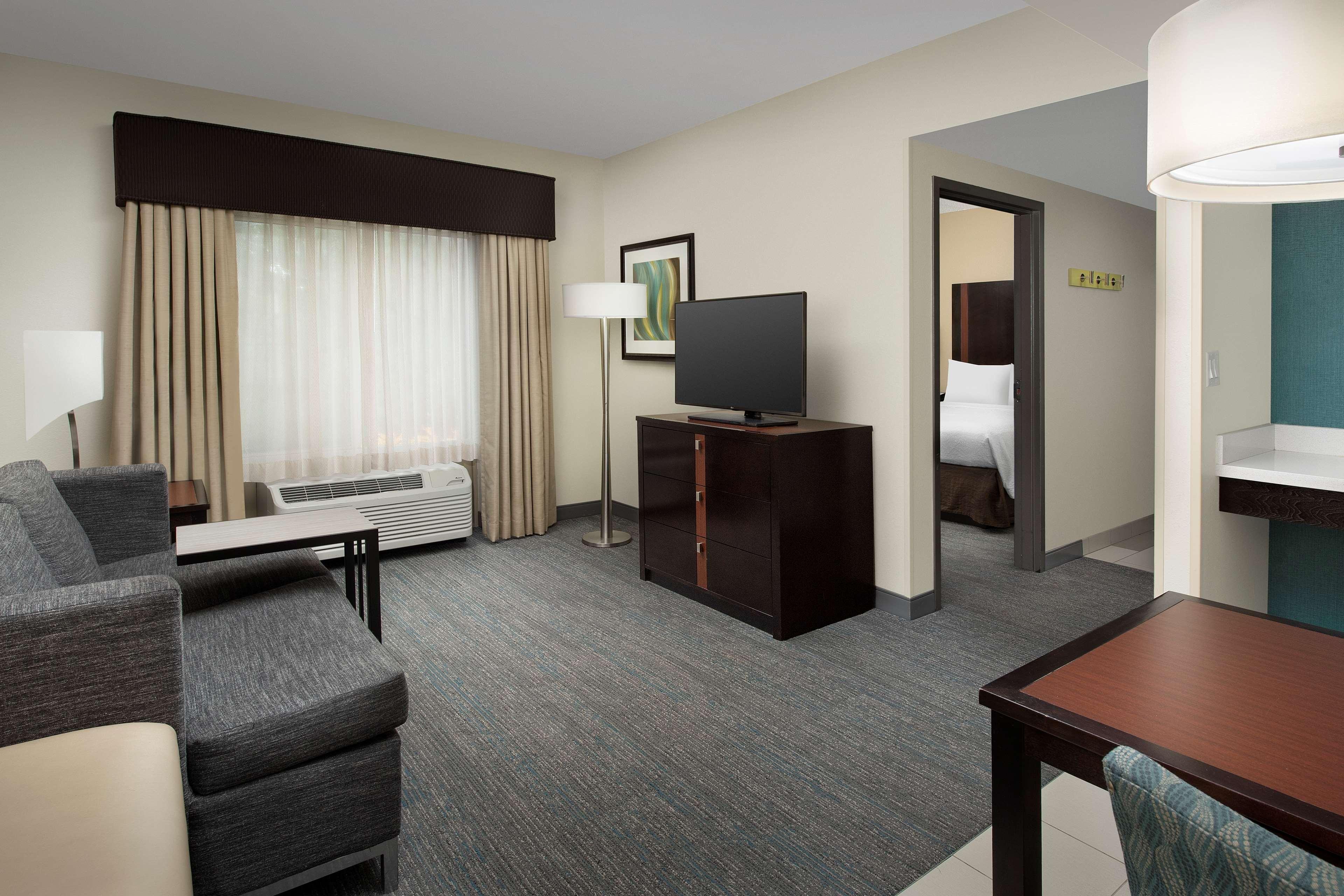 Hampton Inn & Suites Alpharetta-Windward Екстер'єр фото