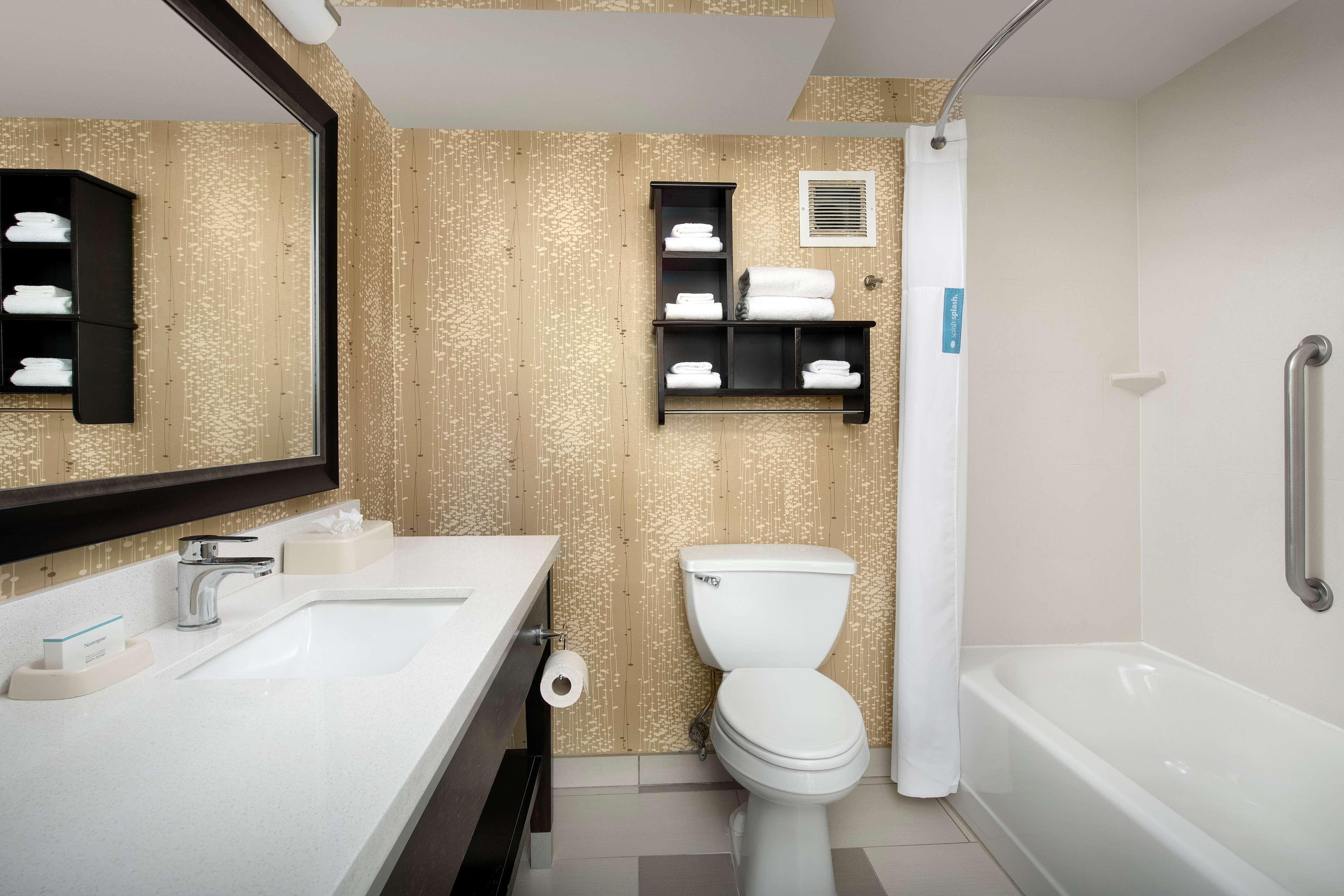 Hampton Inn & Suites Alpharetta-Windward Екстер'єр фото